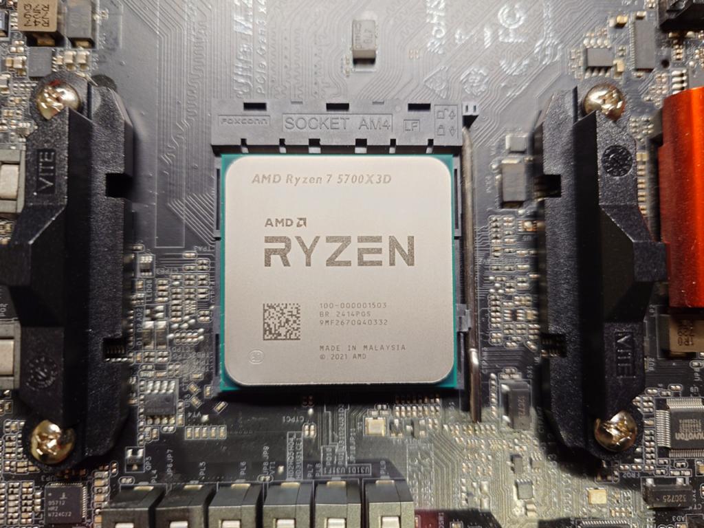 AMD Ryzen 7 5700X3D, Computers en Software, Processors, Zo goed als nieuw, AMD Ryzen 7, Socket AM4, 3 tot 4 Ghz