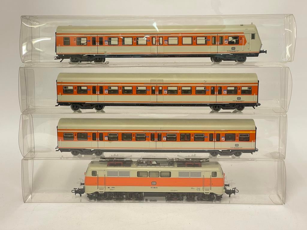 ** NIEUW ** Märklin S-Bahn 4-delige set met Standrijtuig **, Hobby en Vrije tijd, Modeltreinen | H0, Nieuw, Treinset, Wisselstroom