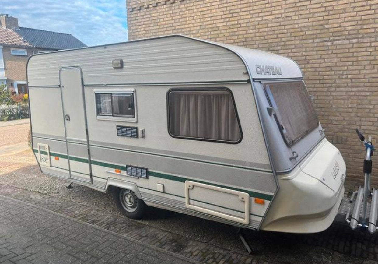 Chateau La Car 455 - 4 persoons met vast bed en voortent, Treinzit, Particulier, Douche, Tot en met 4