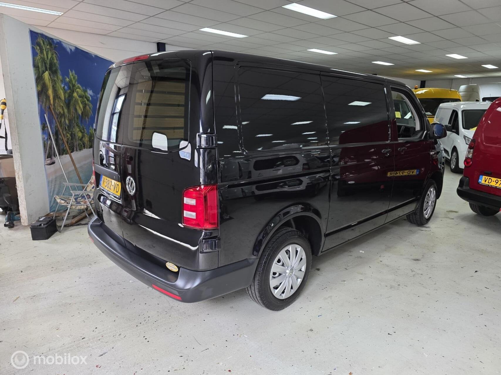 Volkswagen Transporter 2.0 TDI L1H1 Airco Cruise, 1780 kg, Gebruikt, Euro 6, 4 cilinders