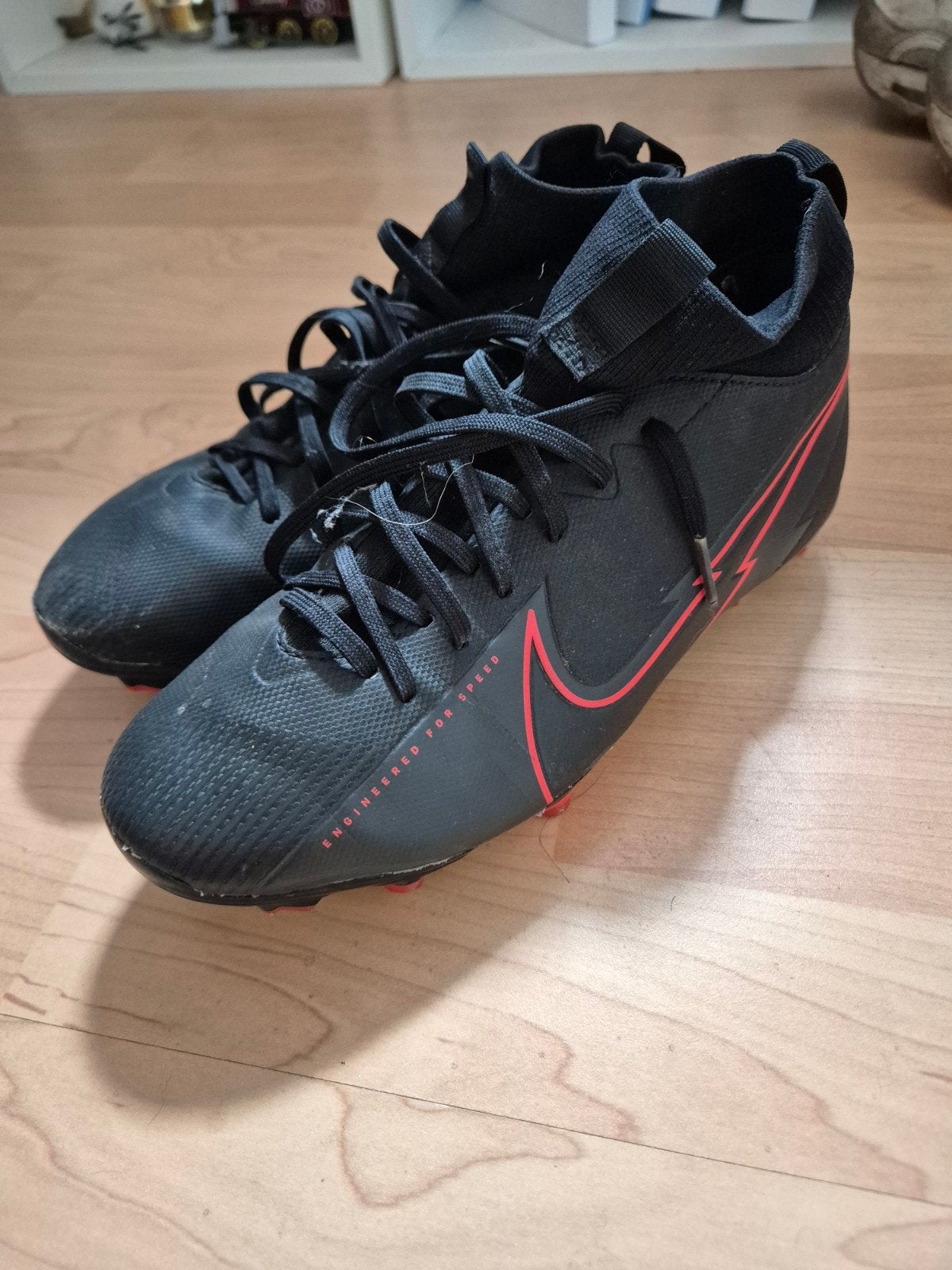 Nike Mercurial voetbalschoenen maat 37.5, Ophalen of Verzenden, Gebruikt, Schoenen