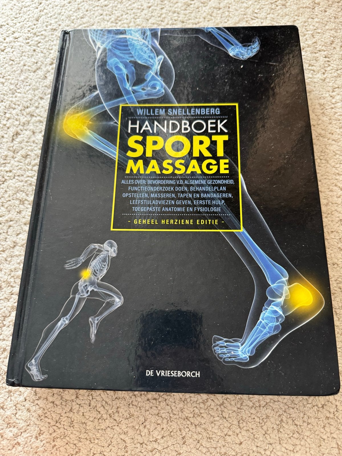 Handboek Sportmassage - Willem Snellenberg (2021), Ophalen of Verzenden, Zo goed als nieuw, Overige sporten