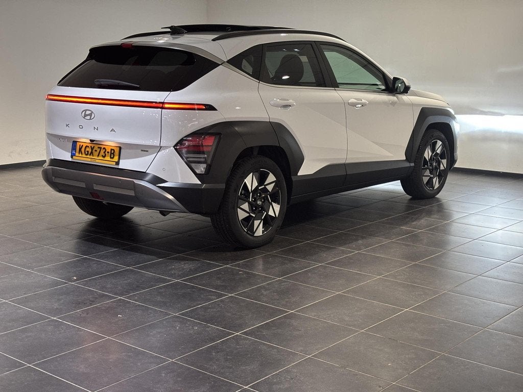 Hyundai Kona 1.6 GDI HEV Premium Sky | Apple Carplay/Android, Auto's, Hyundai, Gebruikt, Euro 6, 2 kWh, Wit