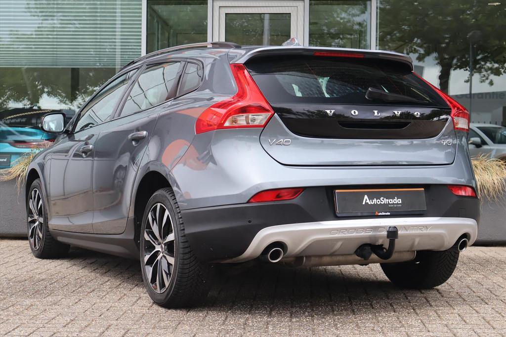 Volvo V40 Cross Country 1.5 T3 Dynamic Editon 152PK I Navi I, Auto's, Stof, 4 cilinders, 152 pk, 1500 kg