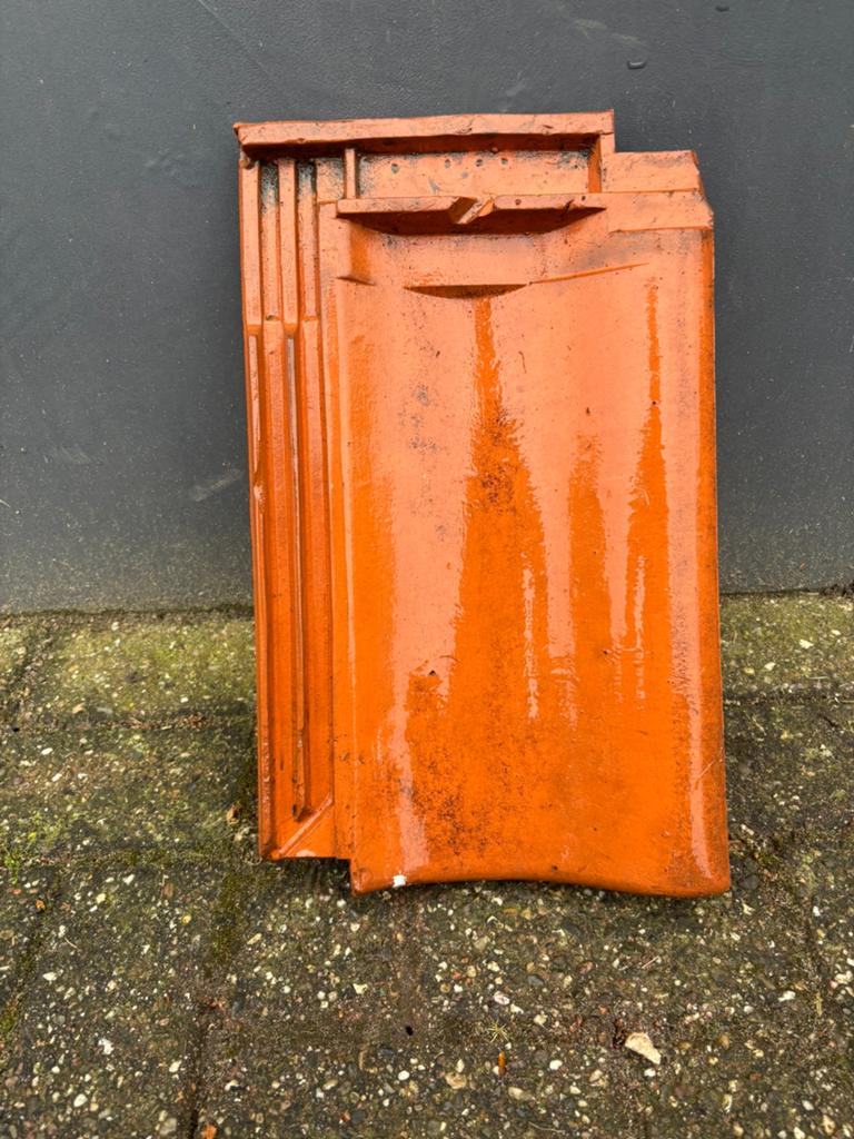+/-85m2 Teeuwen Dakpannen rood, Ophalen, Gebruikt, Steen of Klei, 15 m² of meer