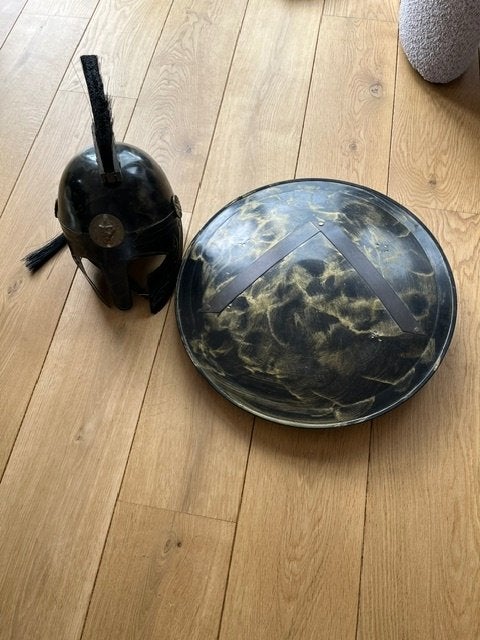 Griekse Romeins helm en schild zwaard, Ophalen of Verzenden, Zo goed als nieuw