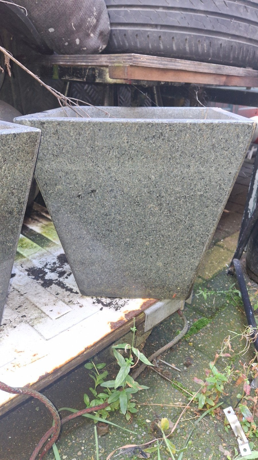 4 stuks natuurstenen plantenbakken, 25 tot 40 cm, Steen, Gebruikt, Vierkant