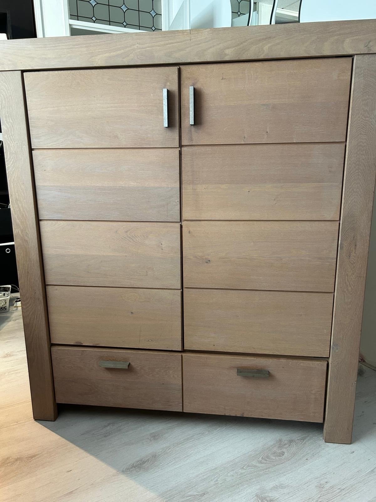 Massief strakke TV Kast in licht grijs-eiken., Ophalen, Strak modern, Gebruikt, 100 tot 150 cm