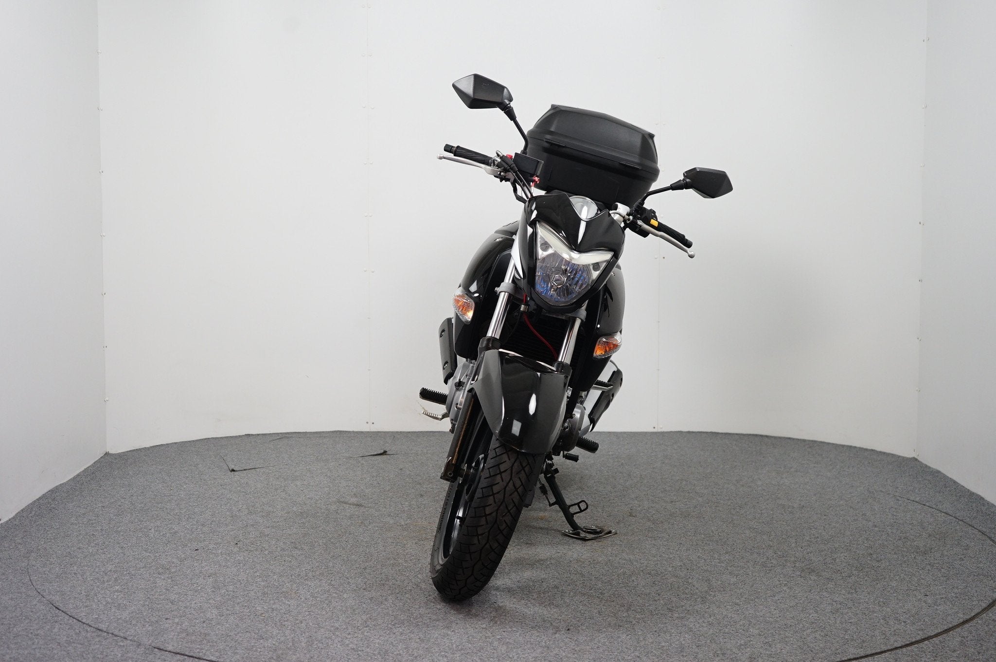 Suzuki GW 250 (bj 2015), Motoren, Bedrijf, 248 cc, 12 t/m 35 kW, Naked bike
