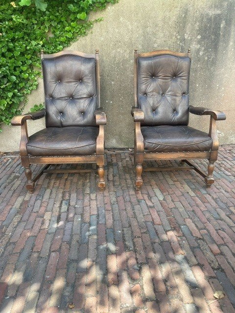 2 robuuste vintage leren fauteuils | hoge rug | eikenhout, Huis en Inrichting, Ophalen, Gebruikt, Twee, Bruin