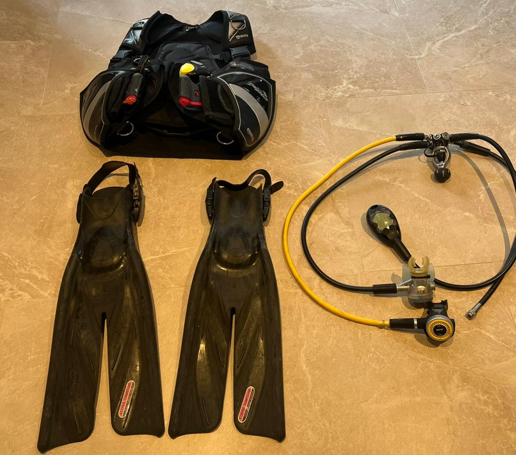 Meerdere duik uitrustingen., Watersport en Boten, Duiken, Ophalen, Trimvest of Wing