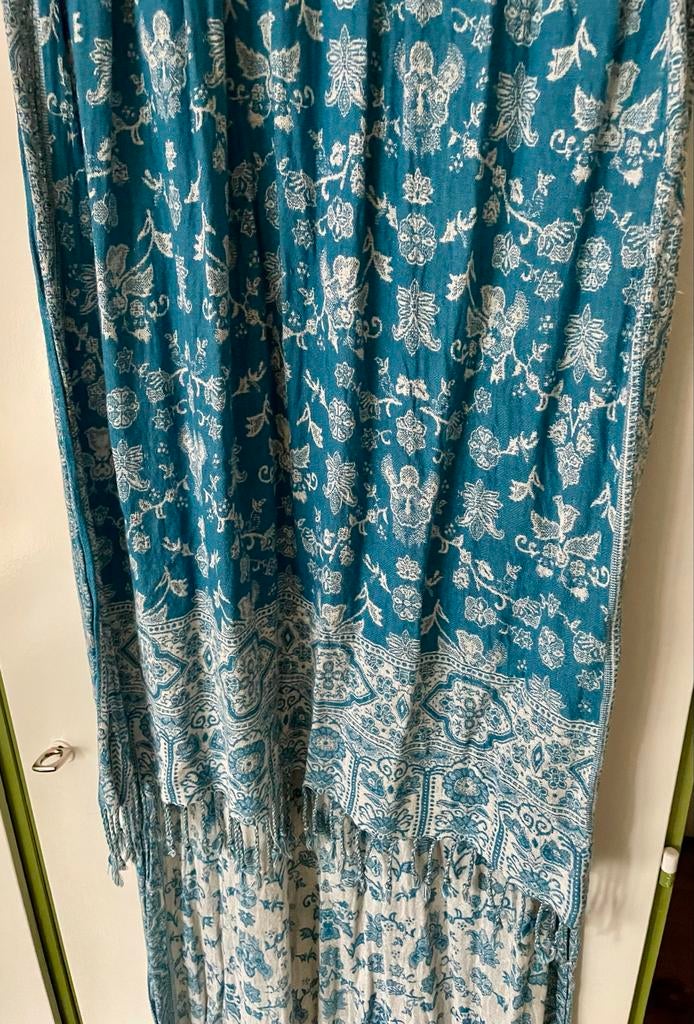 Paisley sjaal blauw/wit - Nog in goede staat, Ophalen of Verzenden, Zo goed als nieuw, Maat 46/48 (XL) of groter, Sjaal