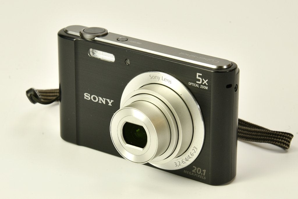 Te Koop Sony Cyber Shot DSC W800 compact camera, Ingebouwde flitser, Accu, Ophalen of Verzenden, Zo goed als nieuw