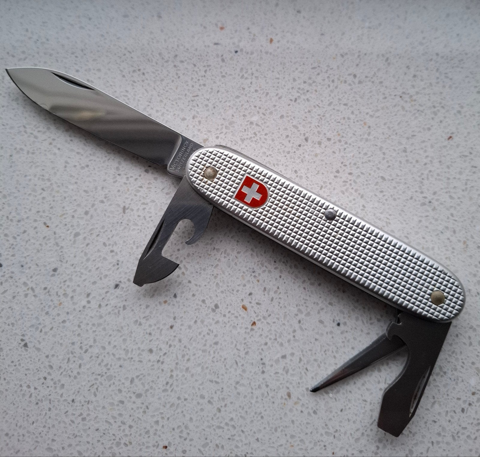 Victorinox Soldatenmesser mes zakmes, Ophalen of Verzenden, Zo goed als nieuw