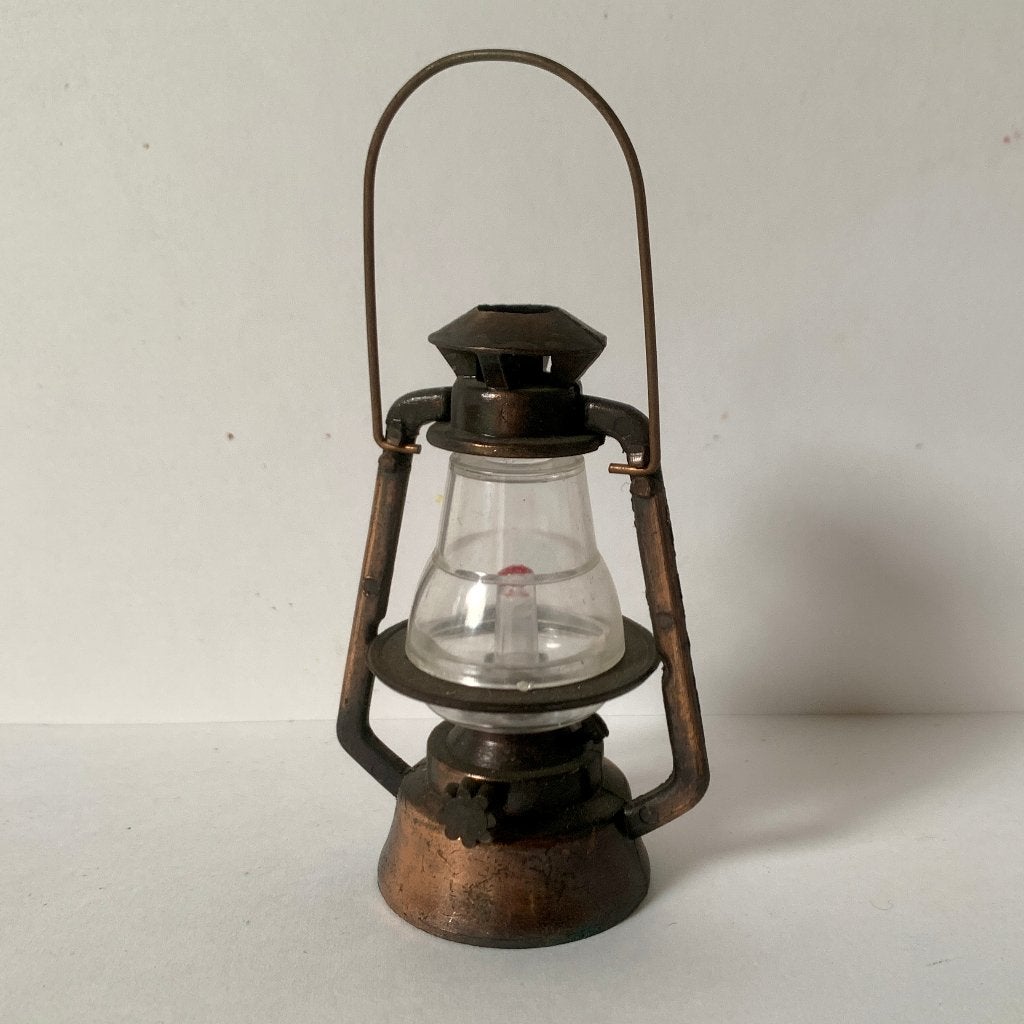 Vintage Miniatuur OlieLamp Potloodslijper puntenslijper