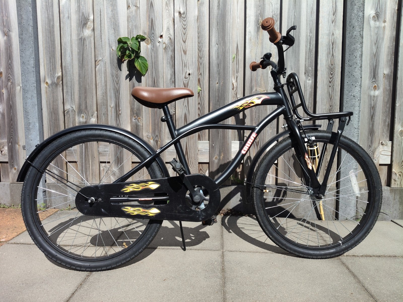 Jongensfiets 22 inch met voordrager - Zwart, Terugtraprem, Gebruikt, Minder dan 49 cm, Ophalen
