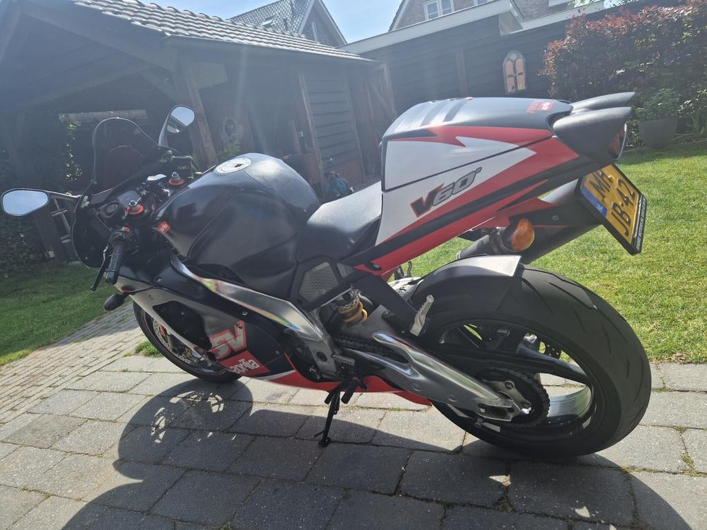 Aprilia RSV Mille 2002, Motoren, Ophalen