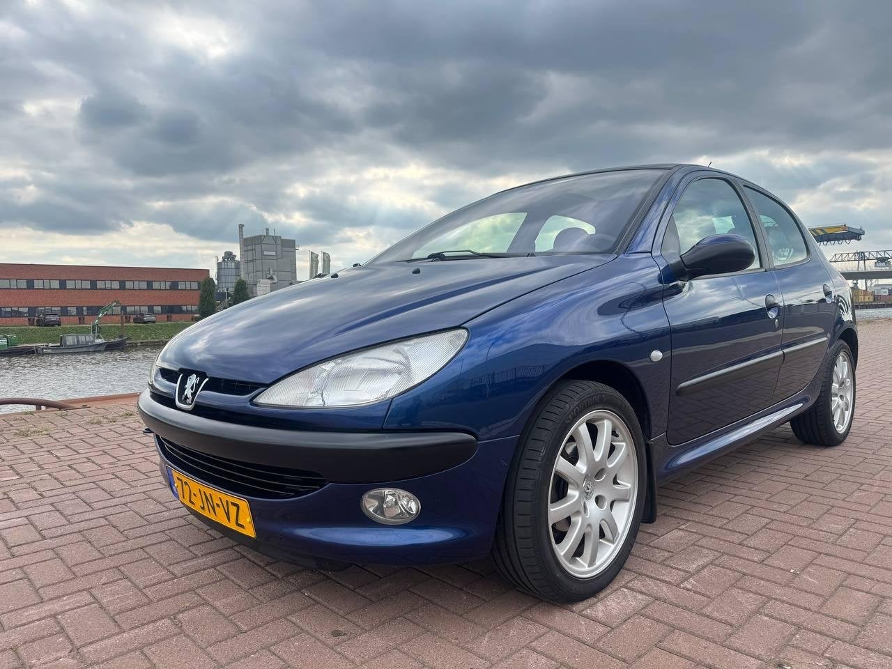 Peugeot 206 1.4 /1e eigenaar/Airco/Panoramadak/Nieuwe APK, Auto's, Voorwielaandrijving, 4 cilinders, Blauw, Origineel Nederlands