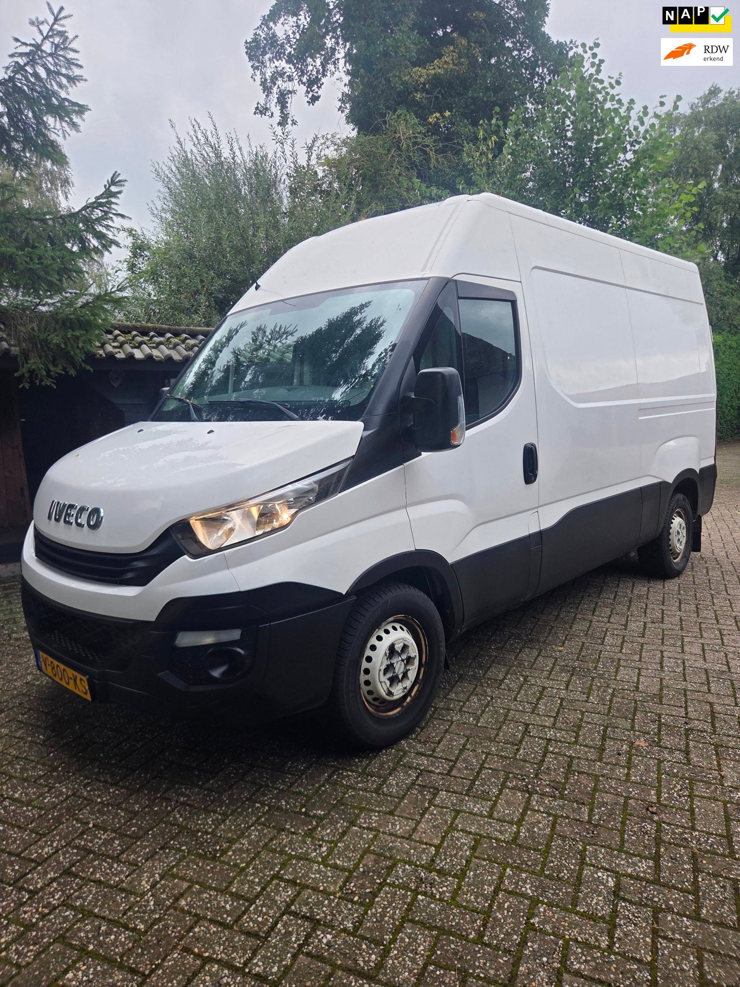 Iveco Daily 35S12V 2.3 352 Euro 6, Auto's, Gebruikt, Euro 6, Iveco, Wit