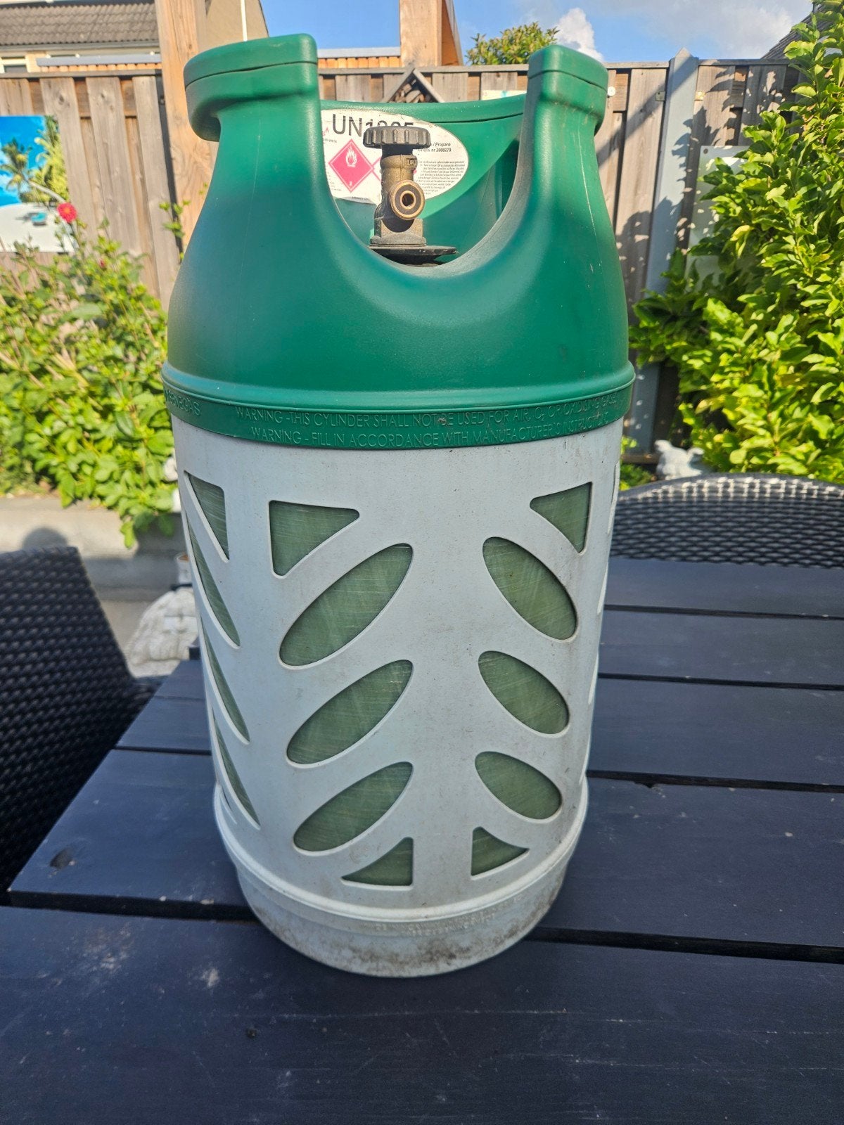 Grote gasfles, halfvol, inclusief €40 statiegeld, Ophalen, Gebruikt, Onbekend