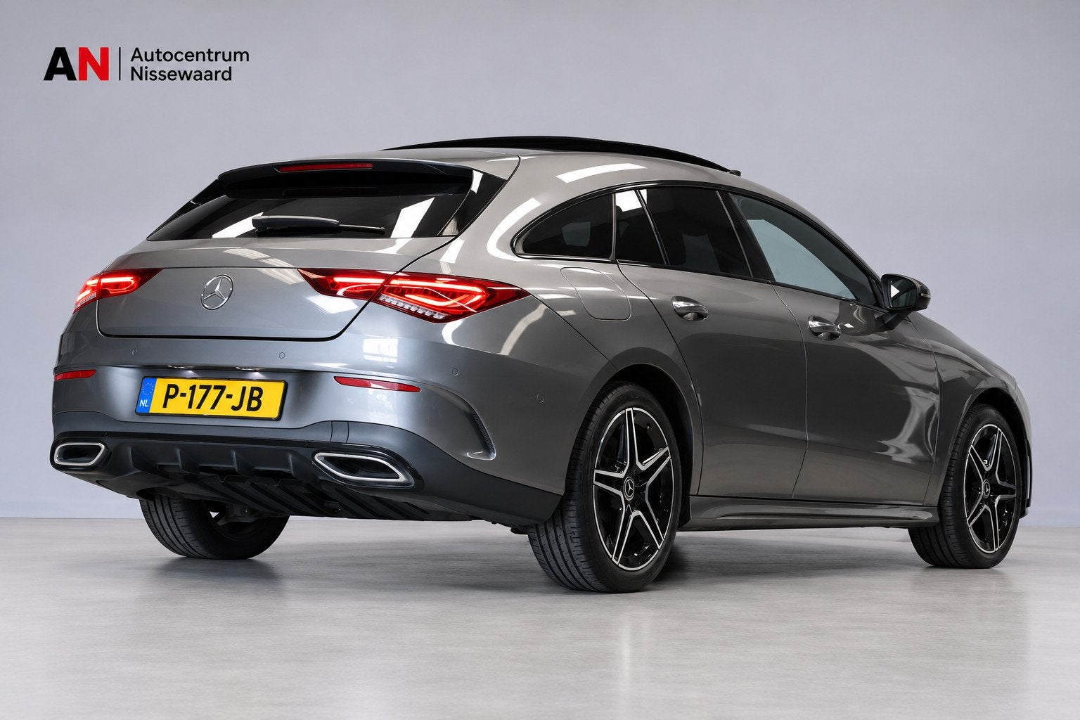 Mercedes-Benz CLA-klasse Shooting Brake 250 e Business Solut, Auto's, Gebruikt, 4 cilinders, Parkeerassistent, 161 pk