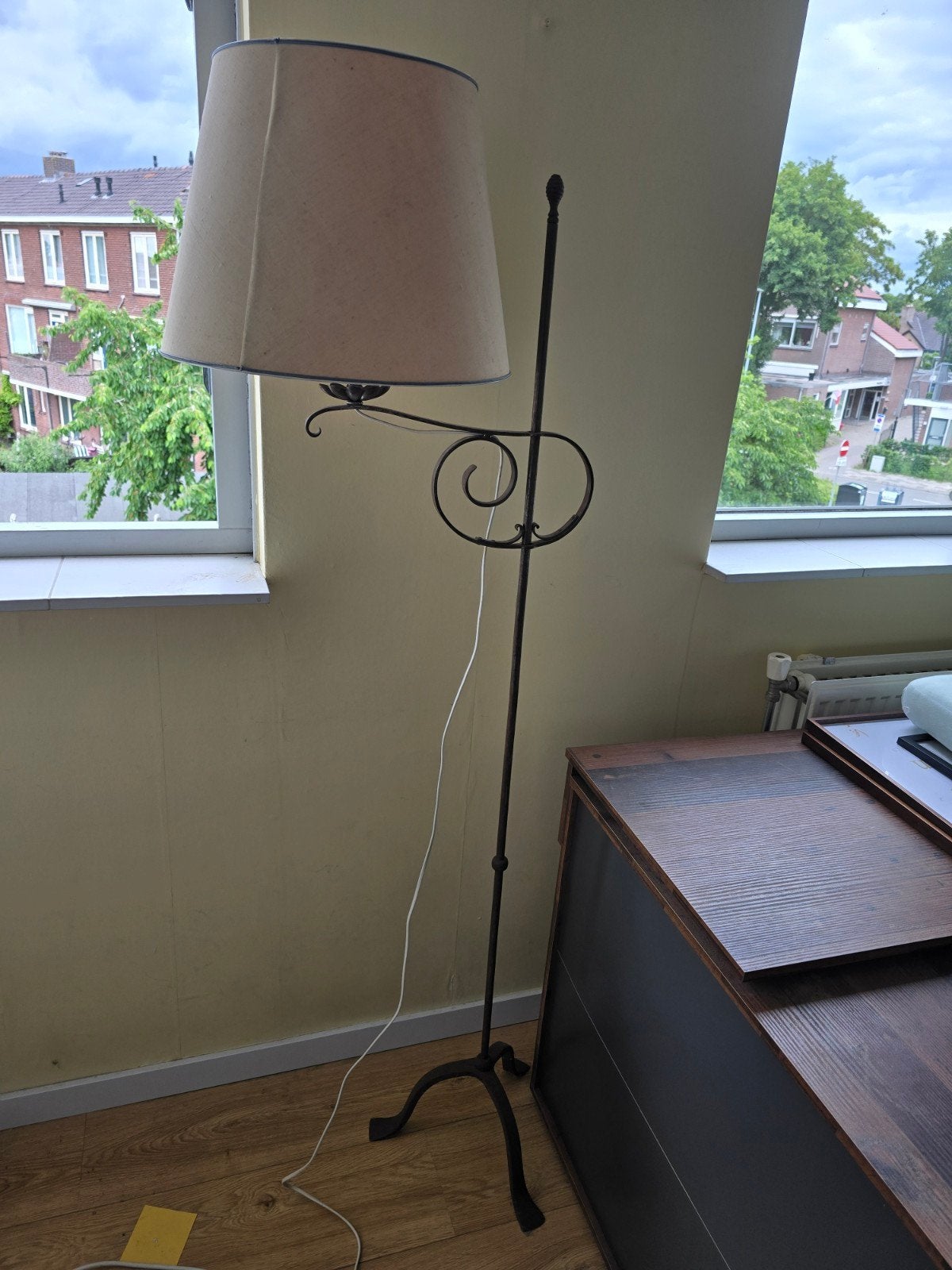 Stalen Vloerlamp met Verstelbare Lichthoogte en Stoffen Kap, Ophalen, Gebruikt, Klassiek, Industrieel, Metaal