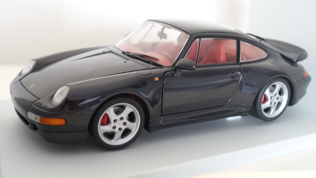 Porsche 911 Turbo in schaal 1:18, Hobby en Vrije tijd, Modelauto's | 1:18, Ophalen of Verzenden, Zo goed als nieuw, Auto, UT Models