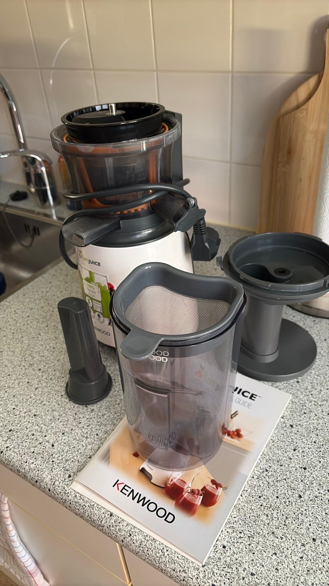 kenwood Pure Juice JM600WH, Witgoed en Apparatuur, Juicers, Ophalen, Zo goed als nieuw, Slowjuicer