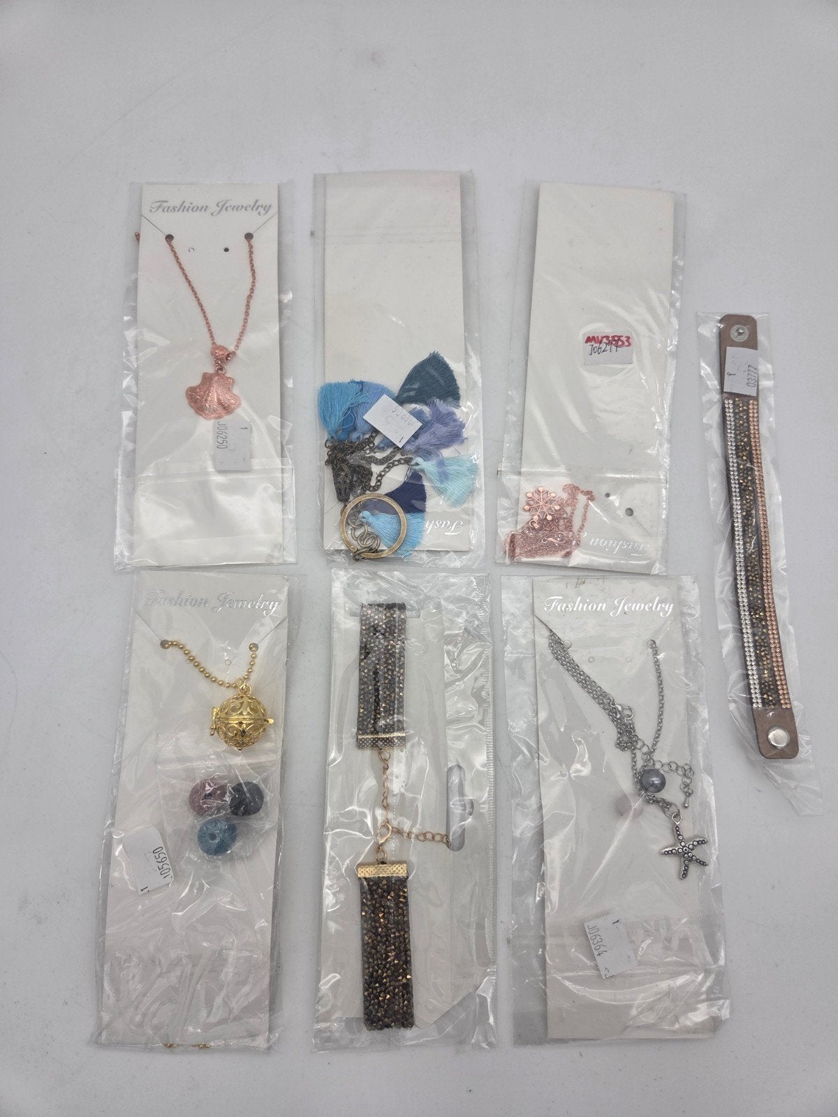 Partij van 200 diverse sieraden - Leuke mix!, ., Nieuw, Ophalen of Verzenden, .