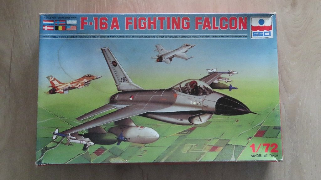 F-16A en F-16B NL decals + boek Esci 1/72, Overige merken, 1:72 tot 1:144, Nieuw, Ophalen of Verzenden