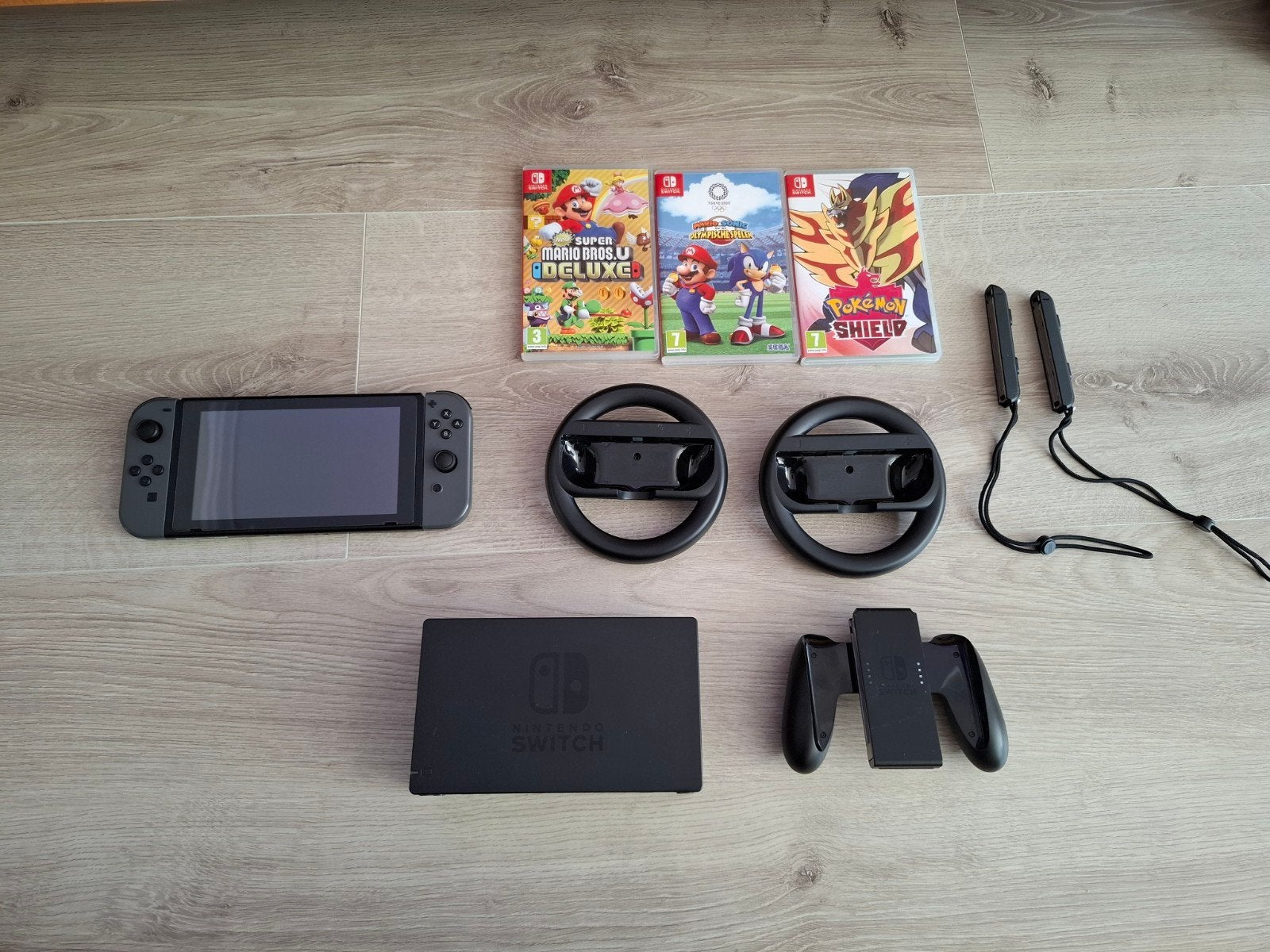 Nintendo switch Grey, Spelcomputers en Games, Ophalen, Met games, Met 2 controllers, Zo goed als nieuw