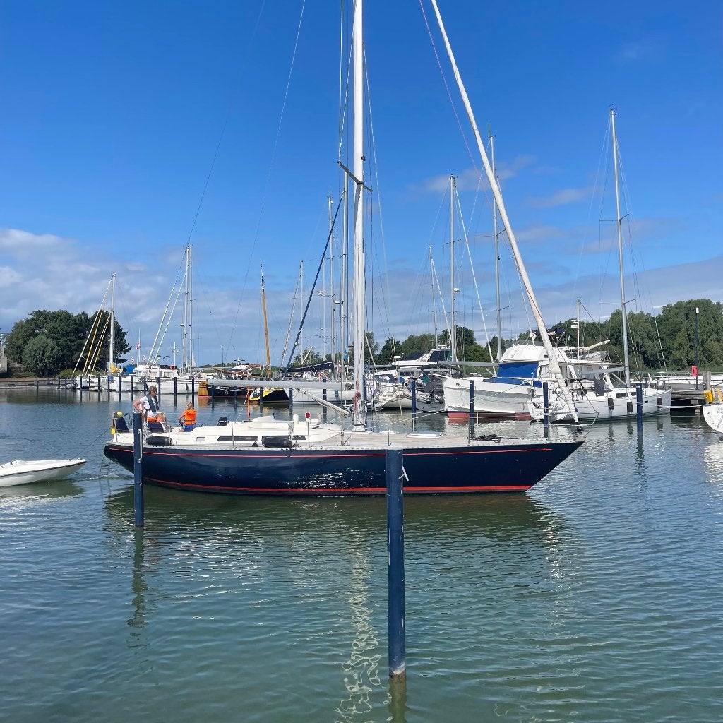 Standfast 40 - gereviseerd - zeewaardig - aandacht houtwerk