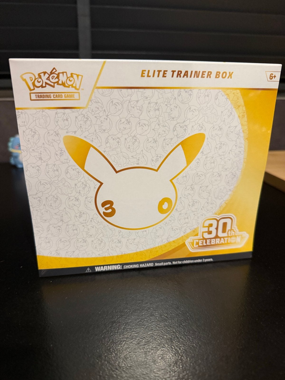 Pokémon Elite Trainer Box 30th Celebration, Ophalen of Verzenden, Nieuw, Boosterbox