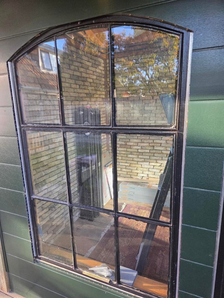 Gietijzeren raamkozijnen 2 stuks, Ophalen, Gebruikt