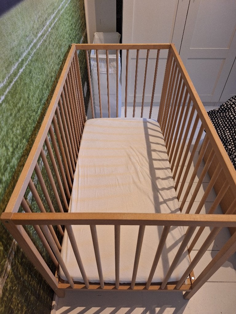 IKEA SNIGLAR babybed, Ophalen, Gebruikt, Ledikant