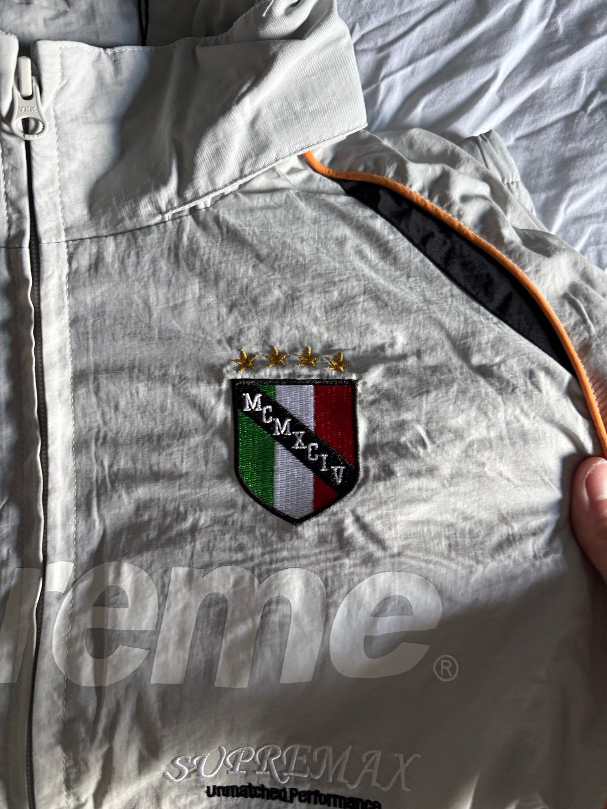 Supreme Umbro Track Jacket - Nieuw met prijskaartje, Ophalen of Verzenden, Nieuw, Maat 48/50 (M), Overige kleuren