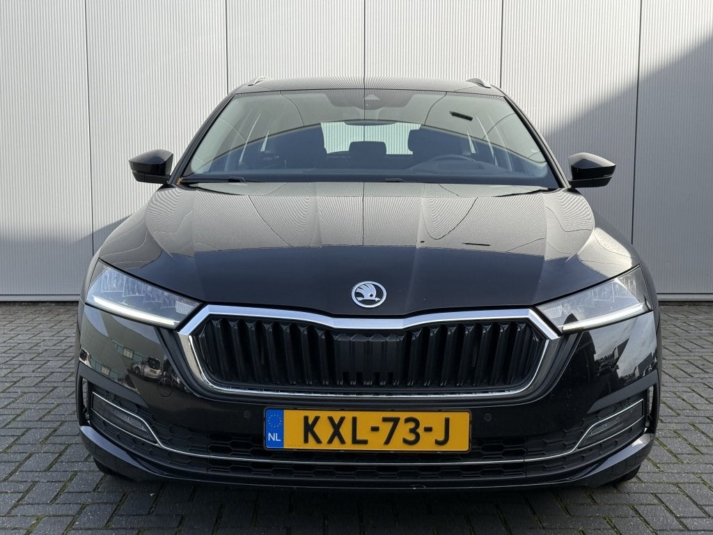 Skoda Octavia Combi 1.4 TSI iV Sport Business Carplay digita, Auto's, Automaat, Gebruikt, Euro 6, 4 cilinders