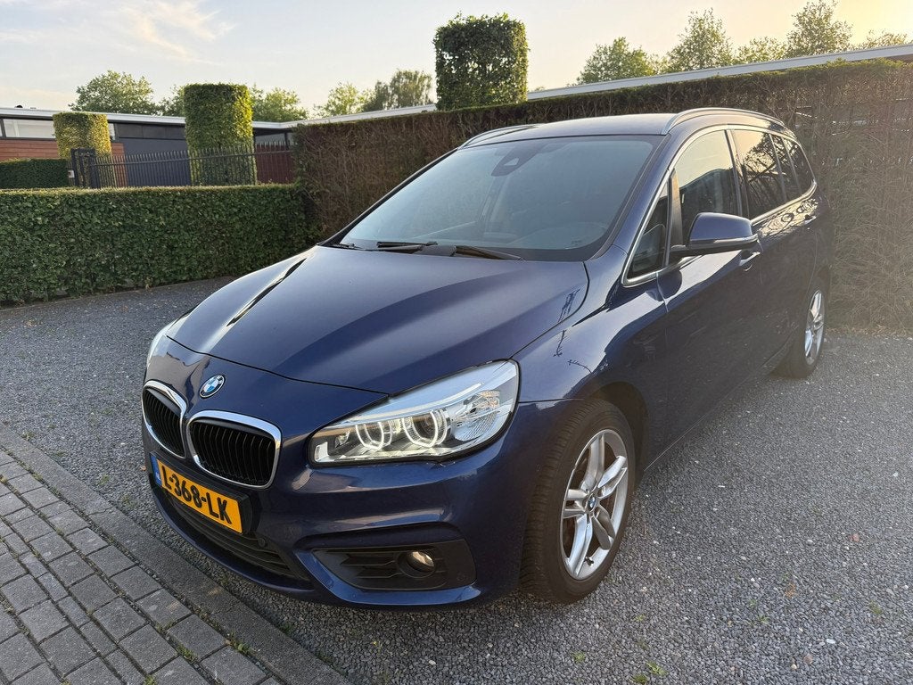 BMW 2-serie Gran Tourer 218i M Sport 7p Auto | Stoelverwarmi, Auto's, BMW, Gebruikt, 2-Serie Gran Tourer, Blauw, 19 km/l
