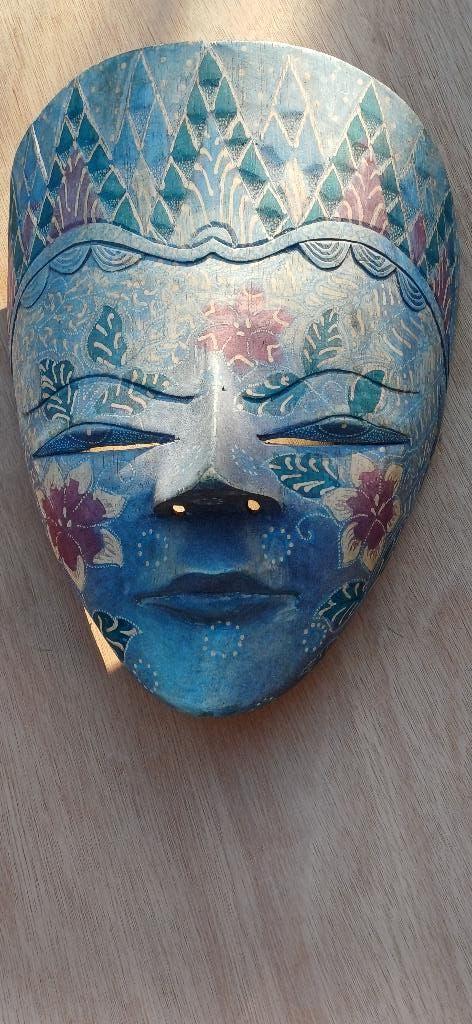 Afrikaans masker voorzien van speciale kleuren en tekens, Antiek en Kunst, Kunst | Niet-Westerse kunst, Ophalen of Verzenden