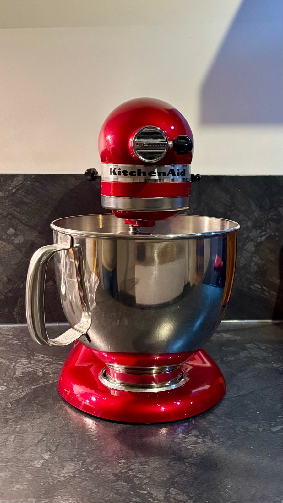 KitchenAid Artisan Keukenmixer 5KSM150PSECA, Ophalen, 4 liter of meer, 3 snelheden of meer, Zo goed als nieuw