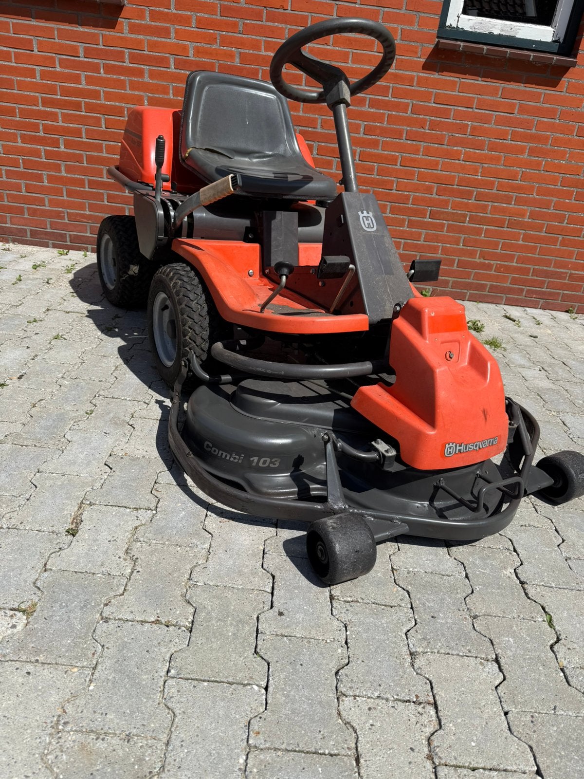 Nette Husqvarna Rider 155 Hydrostaat, Tuin en Terras, Zitmaaiers, Gebruikt, 90 tot 120 cm, Elektrische starter, Mulchfunctie, Ophalen
