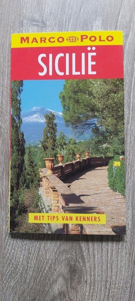 Marco Polo Sicilië met tips van kenners 9789041030979, Ophalen of Verzenden, Europa, Reisgids of -boek, Marco Polo