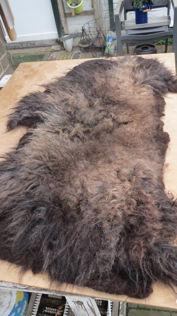 Ouessant gevilte vacht, bruin, 100x55cm, natuurlijke vorm, Verzenden, Nieuw