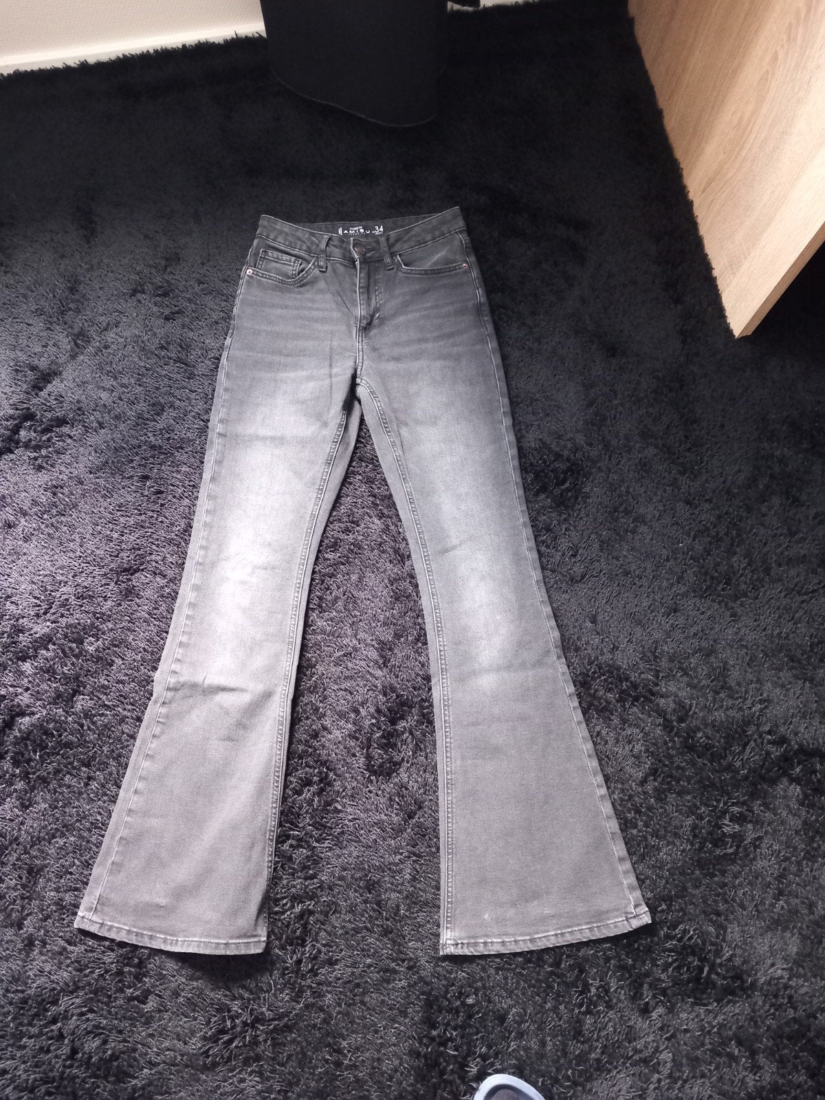 Nieuwe Flared-fit broek, Ophalen, Zwart, Nieuw, W27 (confectie 34) of kleiner