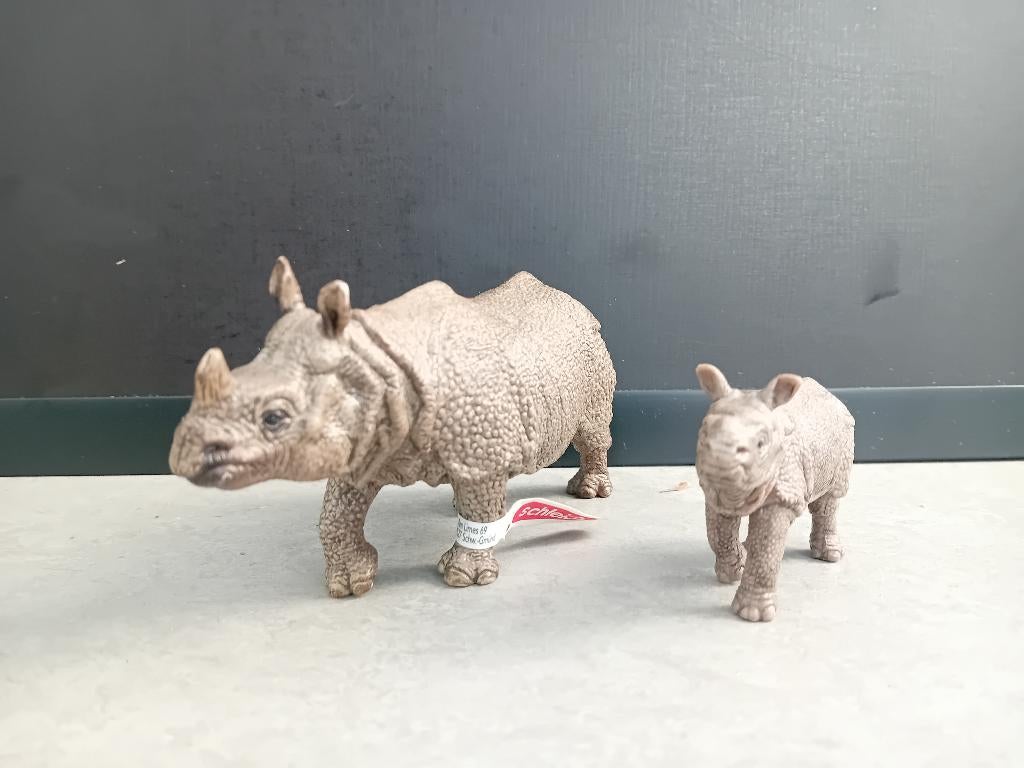schleich neushoorns, Ophalen of Verzenden, Zo goed als nieuw, Wild dier, Beeldje of Figuurtje