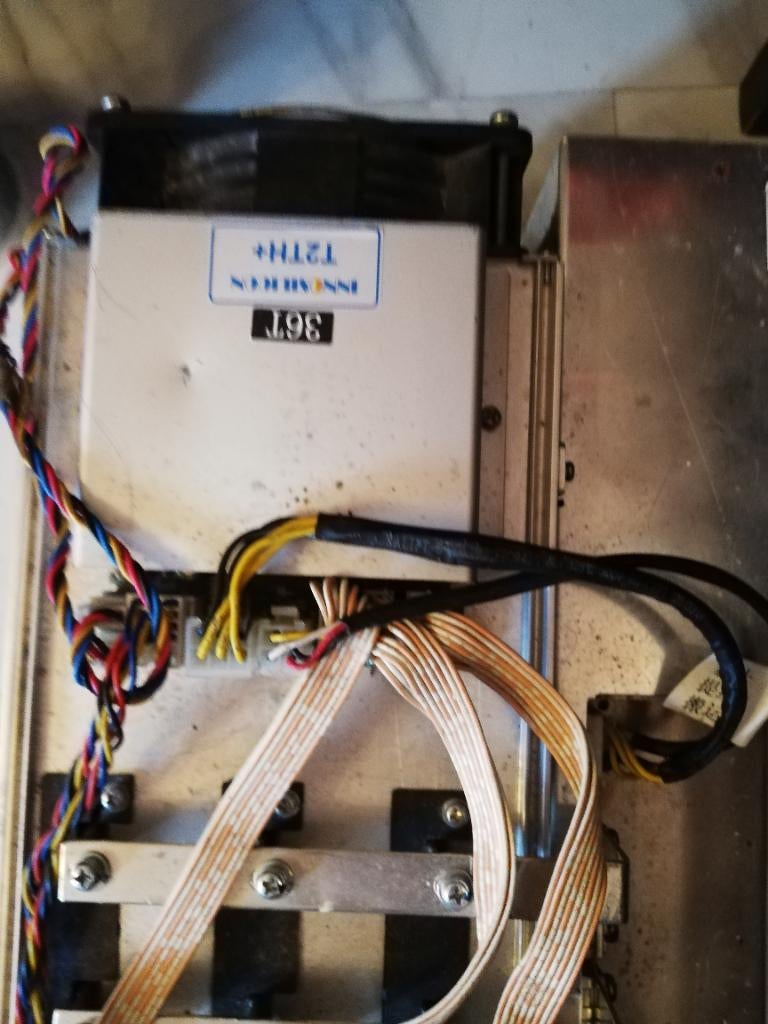 4x Antminer Crypto Miners – S9 / L3+ / T9+ / T2TH+, Computers en Software, Servers, Gebruikt, Onbekend, 1 TB of meer, Ophalen of Verzenden
