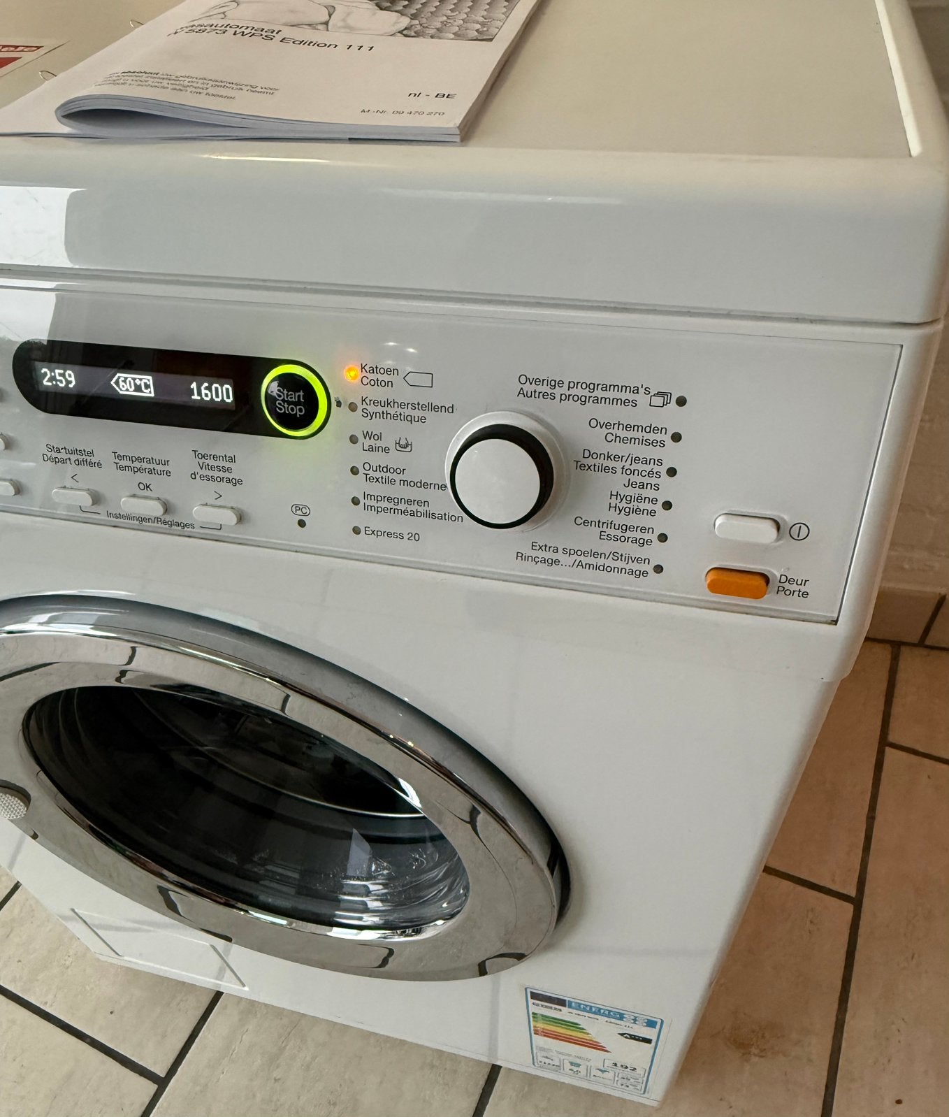 Foto 8 van Miele 8Kilo-1600toeren A+++ energieverbruik in topstaat