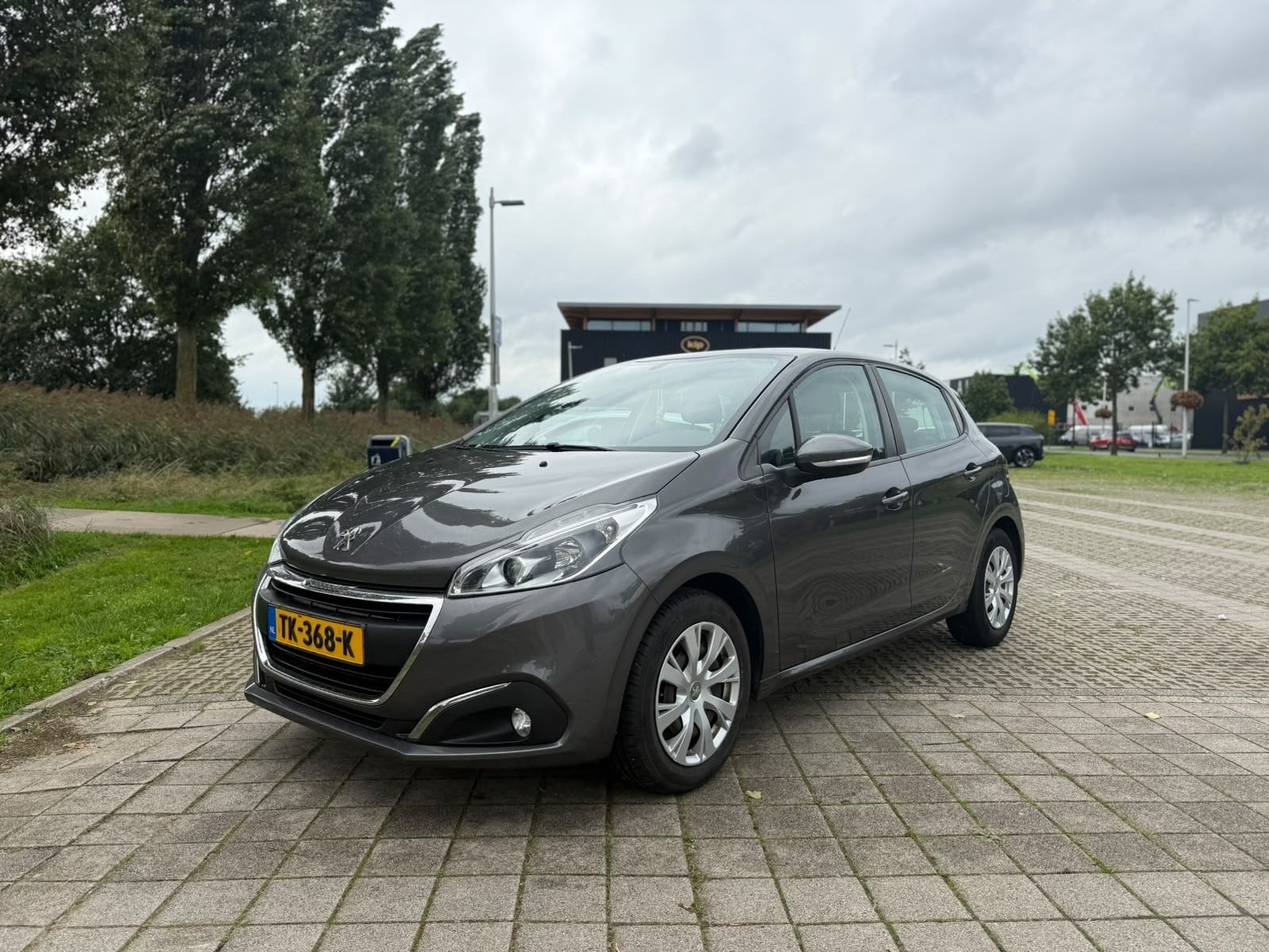Peugeot 208 1.2 VTI 60KW/82PK 5-D 2018 Grijs