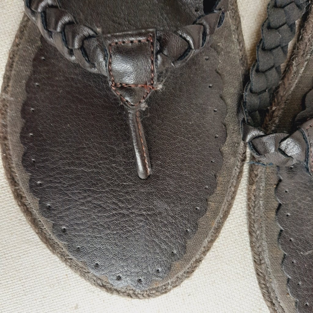 HEMA teen slippers donker bruin leer maat 42 - nieuw -, Kleding | Dames, Bruin, Nieuw, Ophalen of Verzenden, Hema