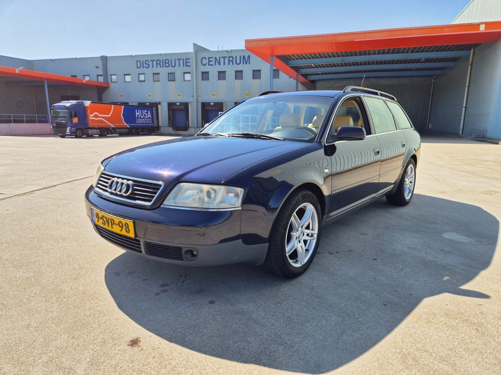 Audi A6 C5 1999 2.8 V6 193PK handbak youngtimer, Voorwielaandrijving, Skiluik, Blauw, Leder